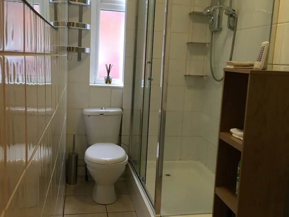 Ruth Apartments Leeds  0*, Leeds (West Yorkshire) United Kingdom
